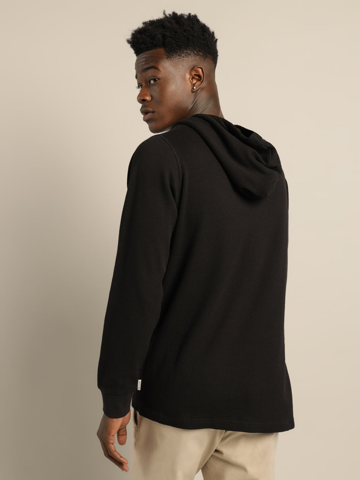 Maison Waffle Hooded Sweater in Black