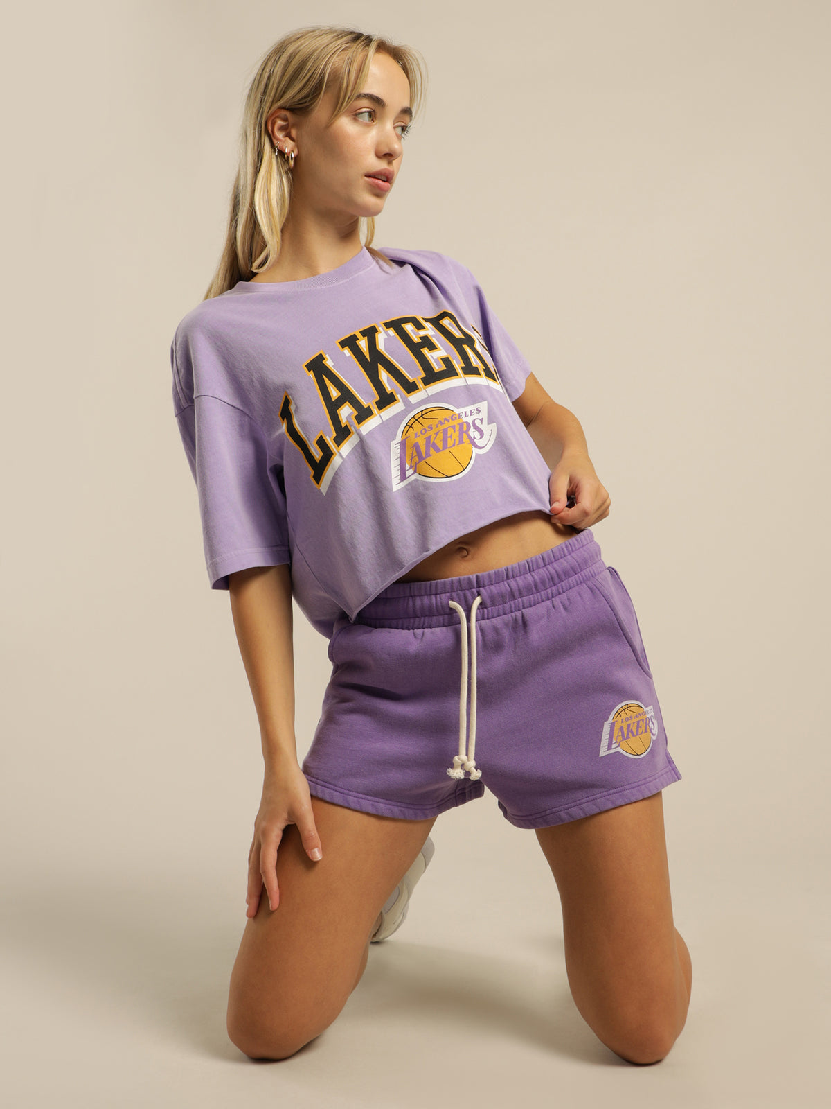 Vintage LA Lakers T-Shirt in Faded Purple