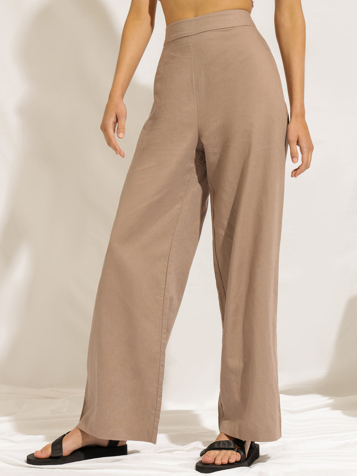 Gaia Linen Pants in Carob Brown