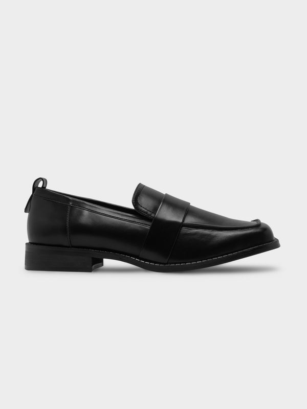 Womens Roland Loafer in Black - Glue Store