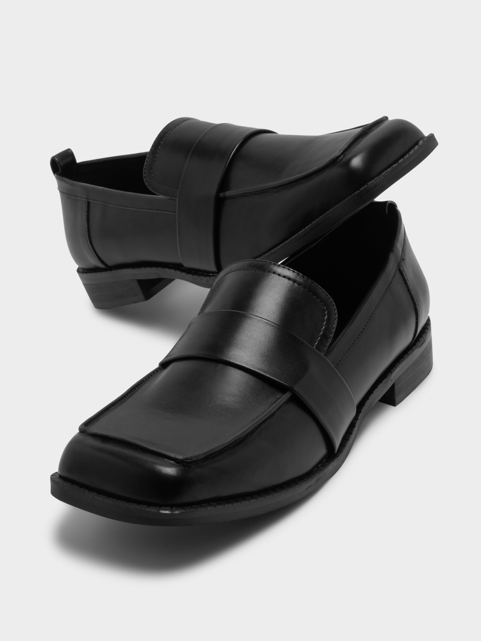 Womens Roland Loafer in Black - Glue Store