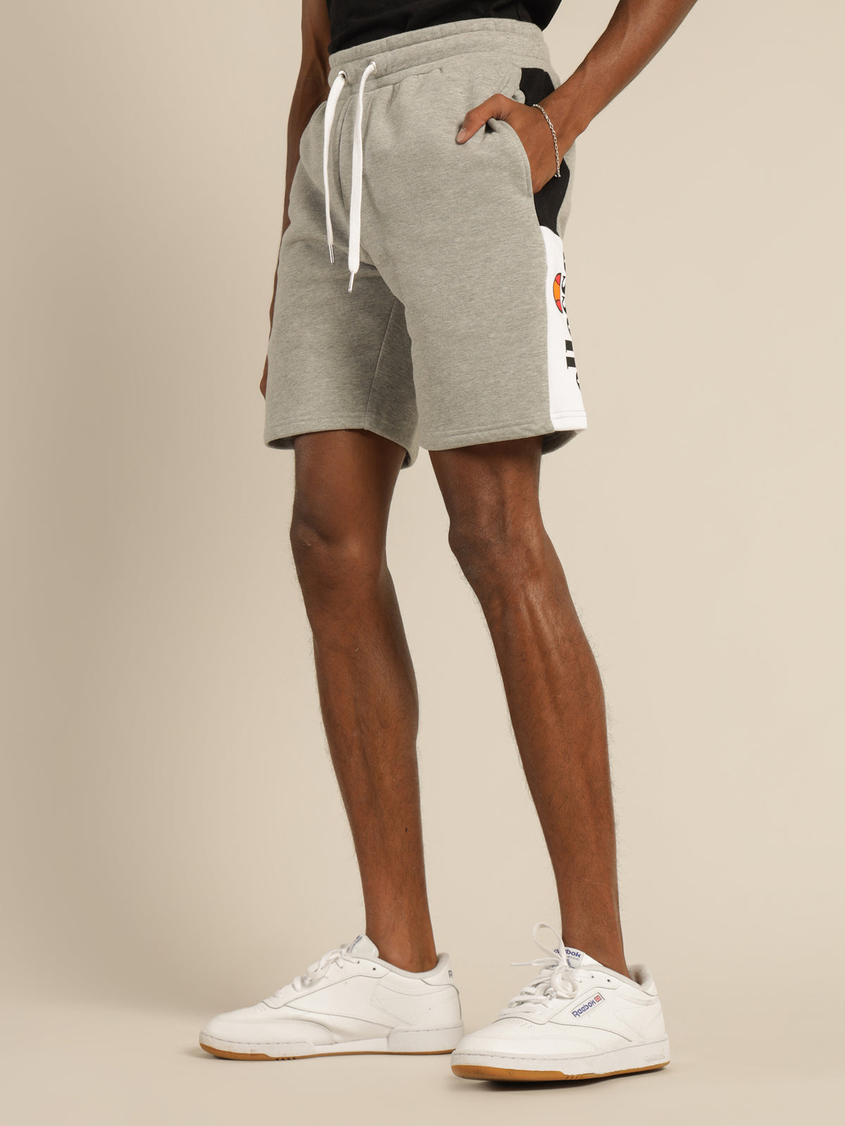 Bratani Shorts in Grey Marle