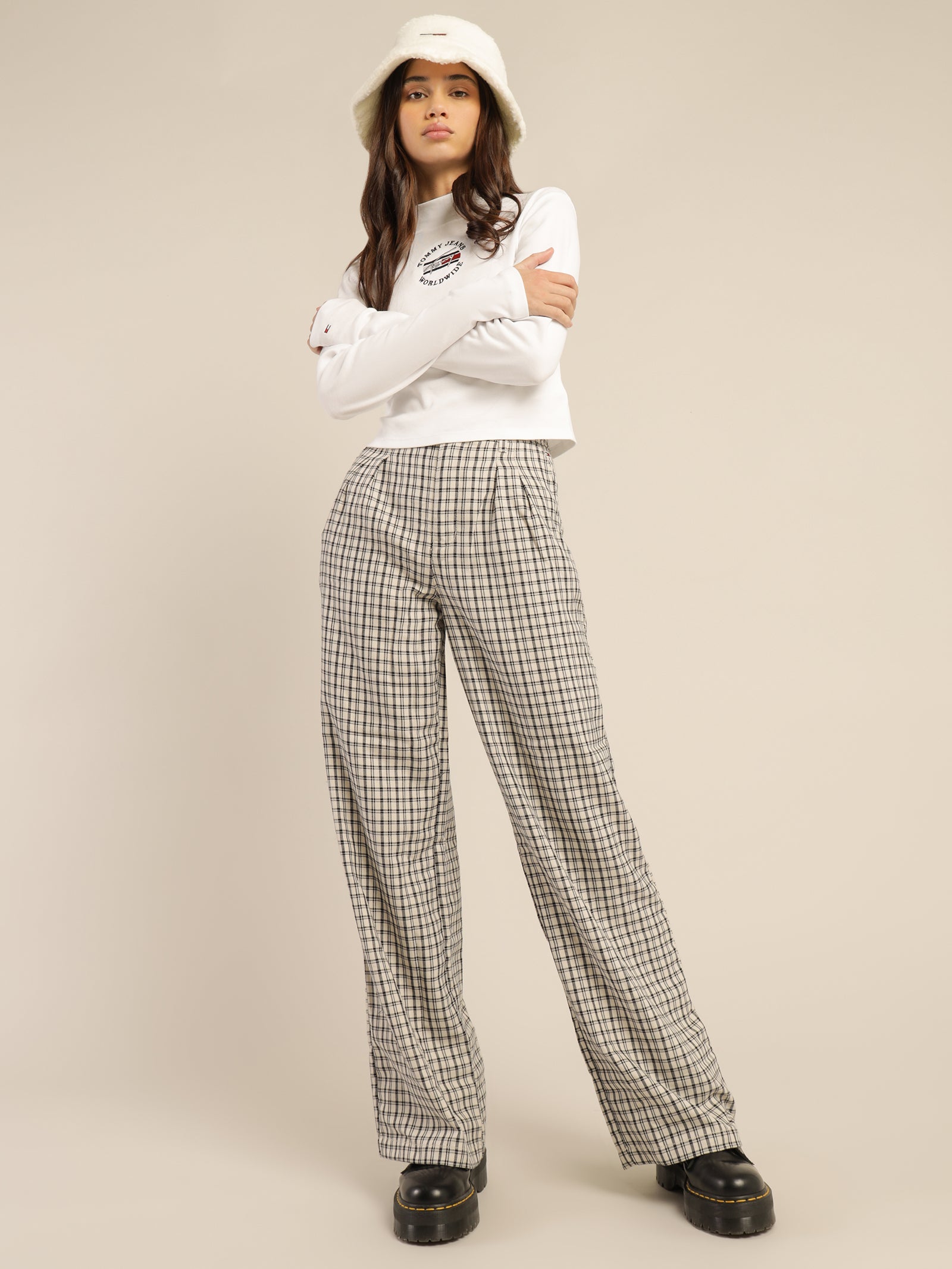 Relaxed Wide-Leg Pants