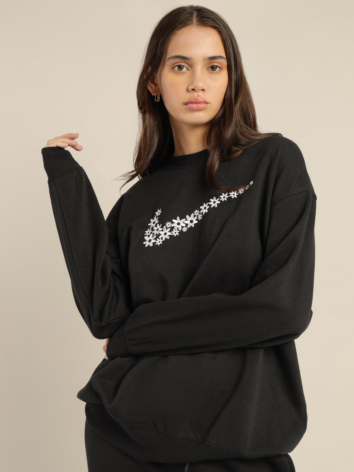 Nike Sportswear Fleece Crew Sweater | Black/White