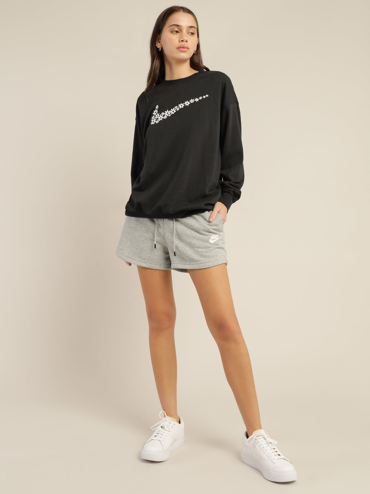 Sportswear Essentials Fleece Shorts in Dark Grey Heather &amp; White