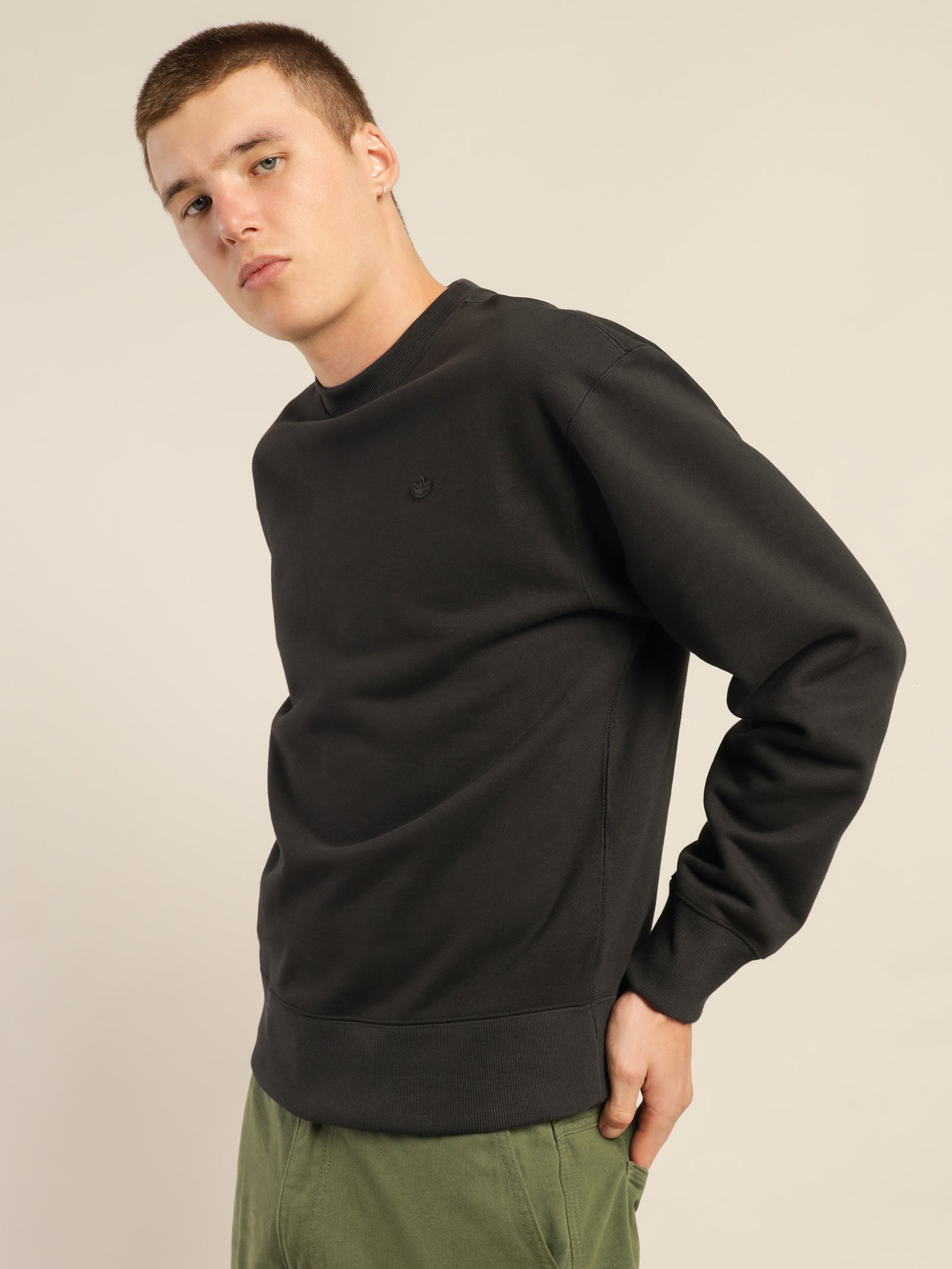 Adicolor Trefoil Crewneck Sweatshirt - Main Image