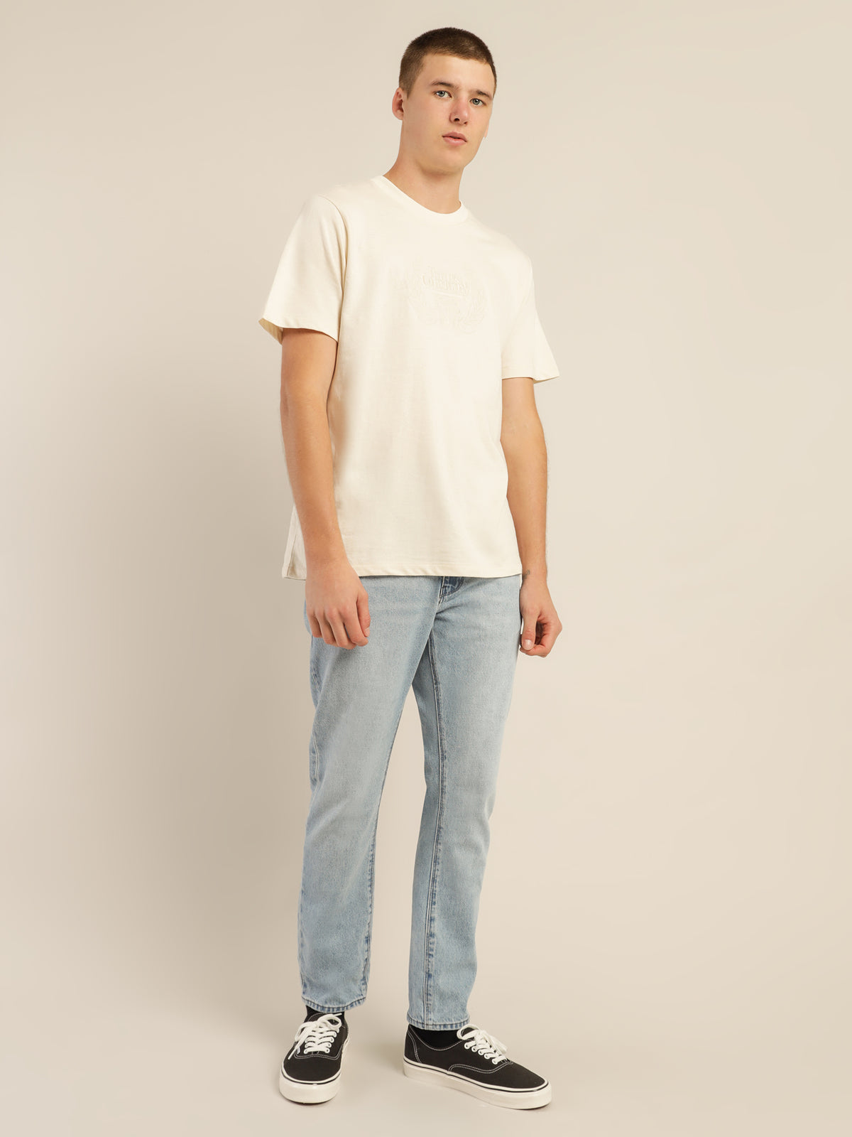 A Straight Lagoon Jeans in Blue