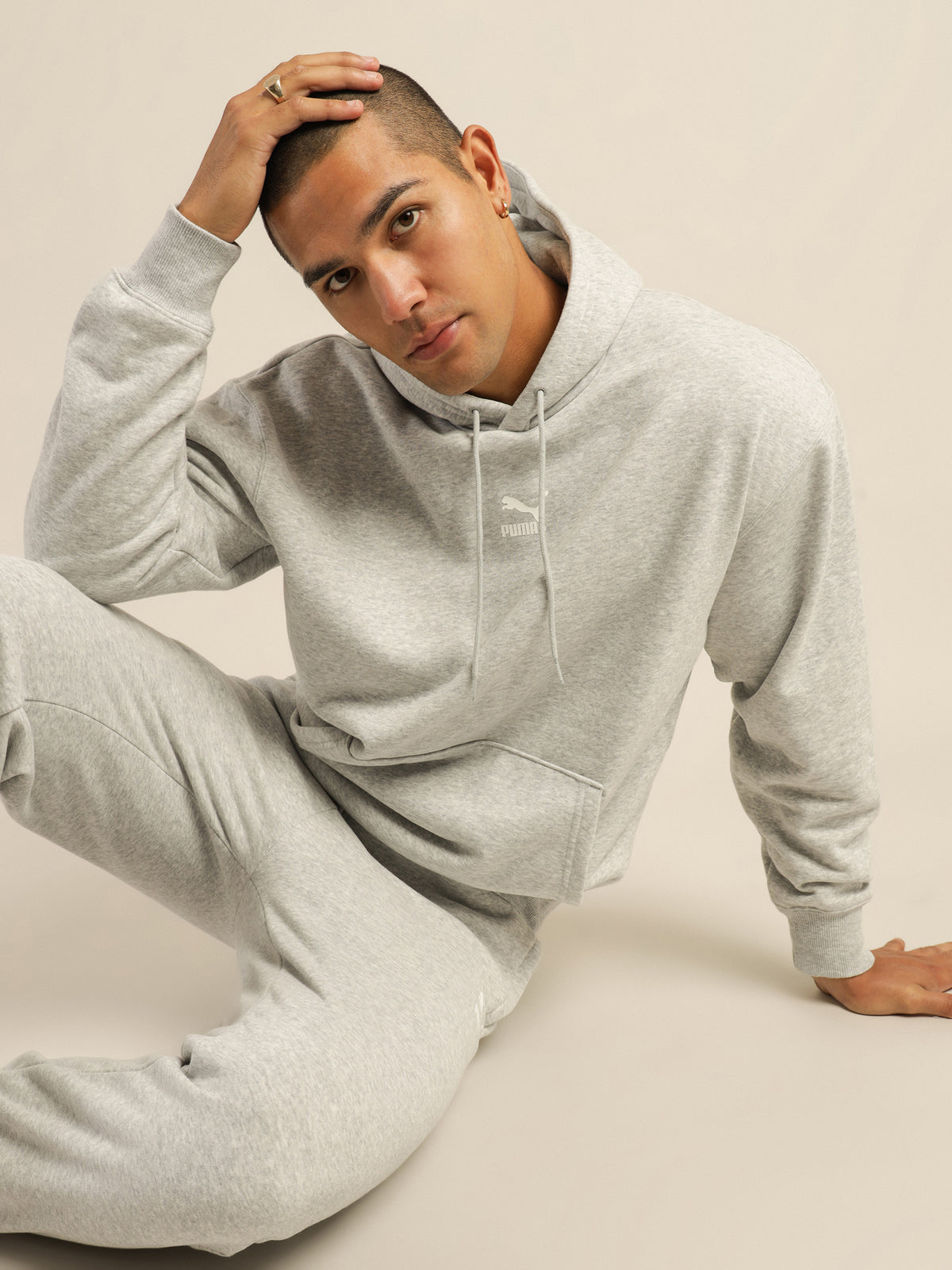 Classics Relaxed Hoodie in Light Grey Heather