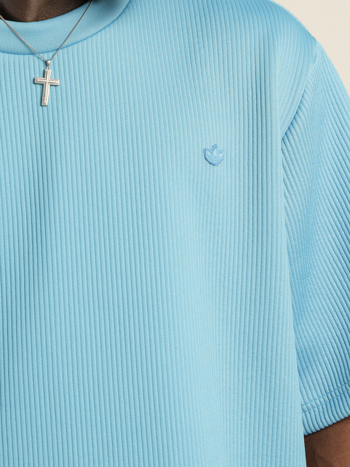 Adicolor Trefoil Plissé T-Shirt in Blue