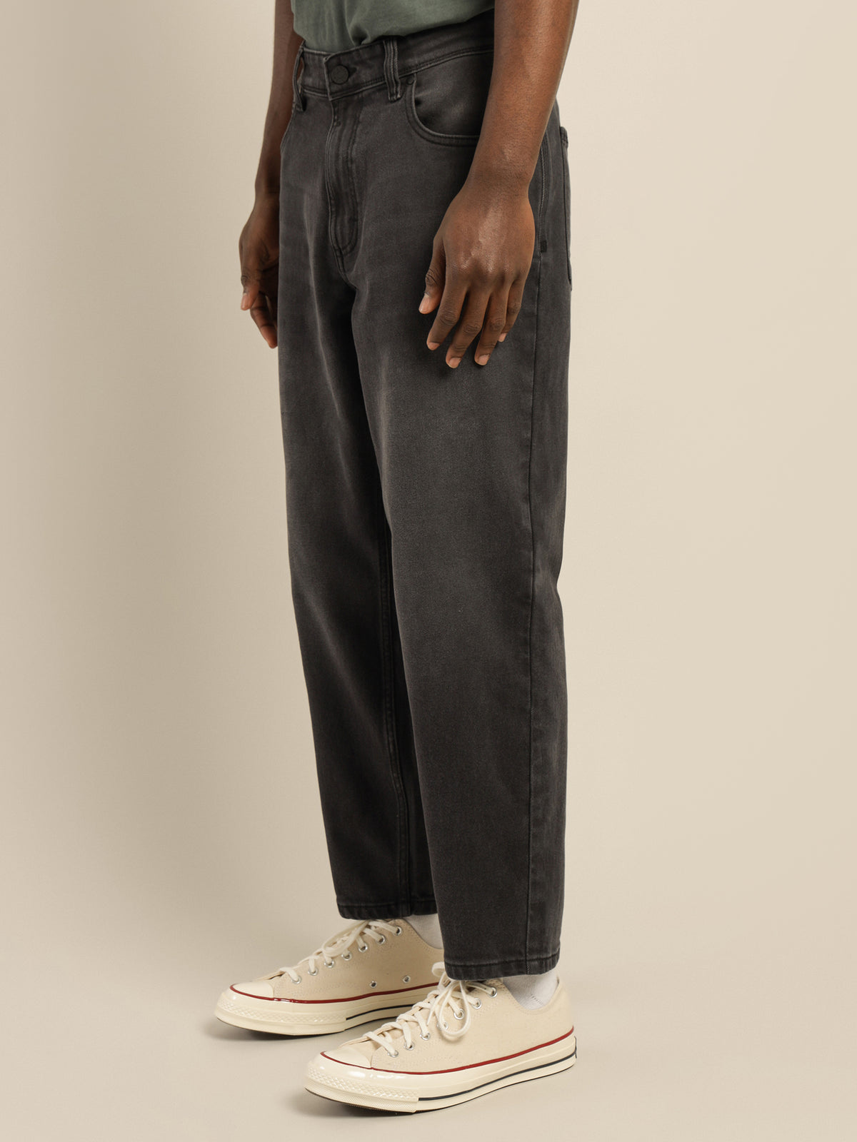 Colt Relaxed Tapered Jeans in Faded Black