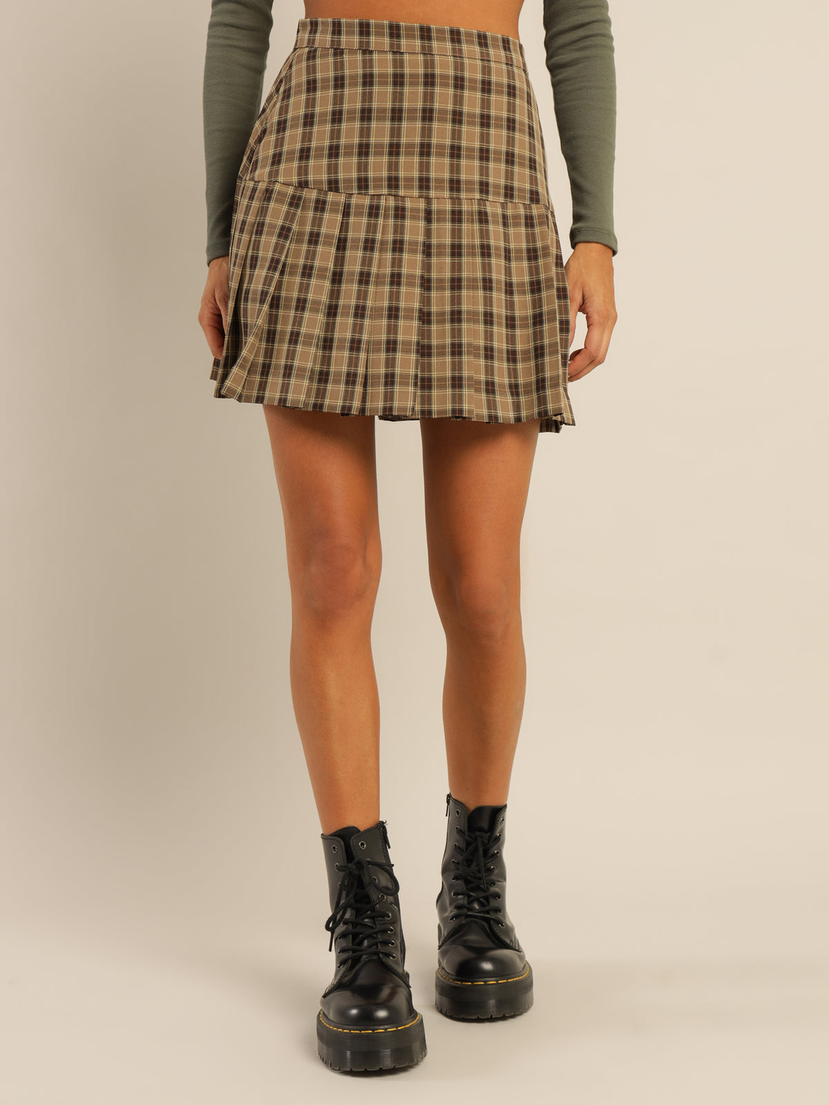 Jessie Pleated Skirt in Brown Check