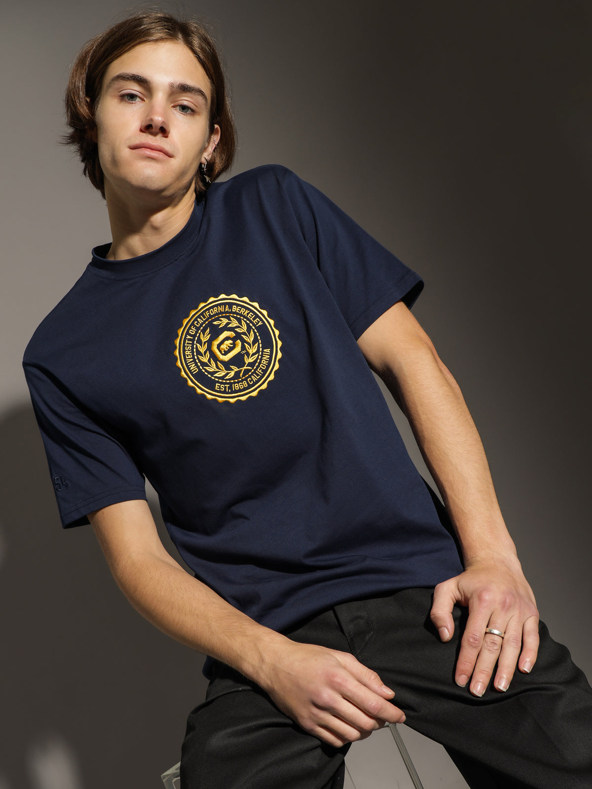 UC Berkeley Emblem T-Shirt in Navy Blue
