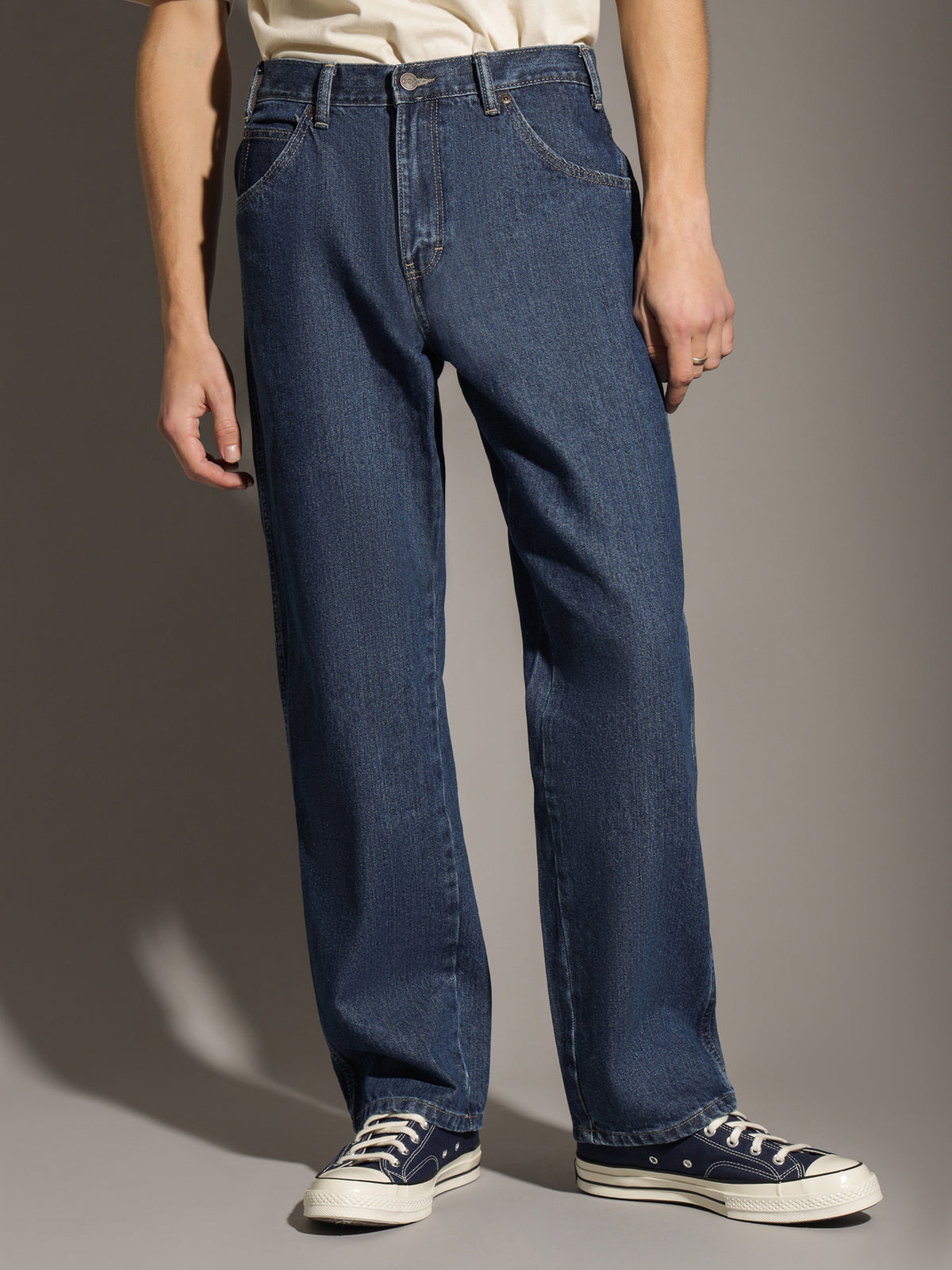 Relaxed Straight Fit 5-Pocket Jeans in Stone Washed Indigo Blue