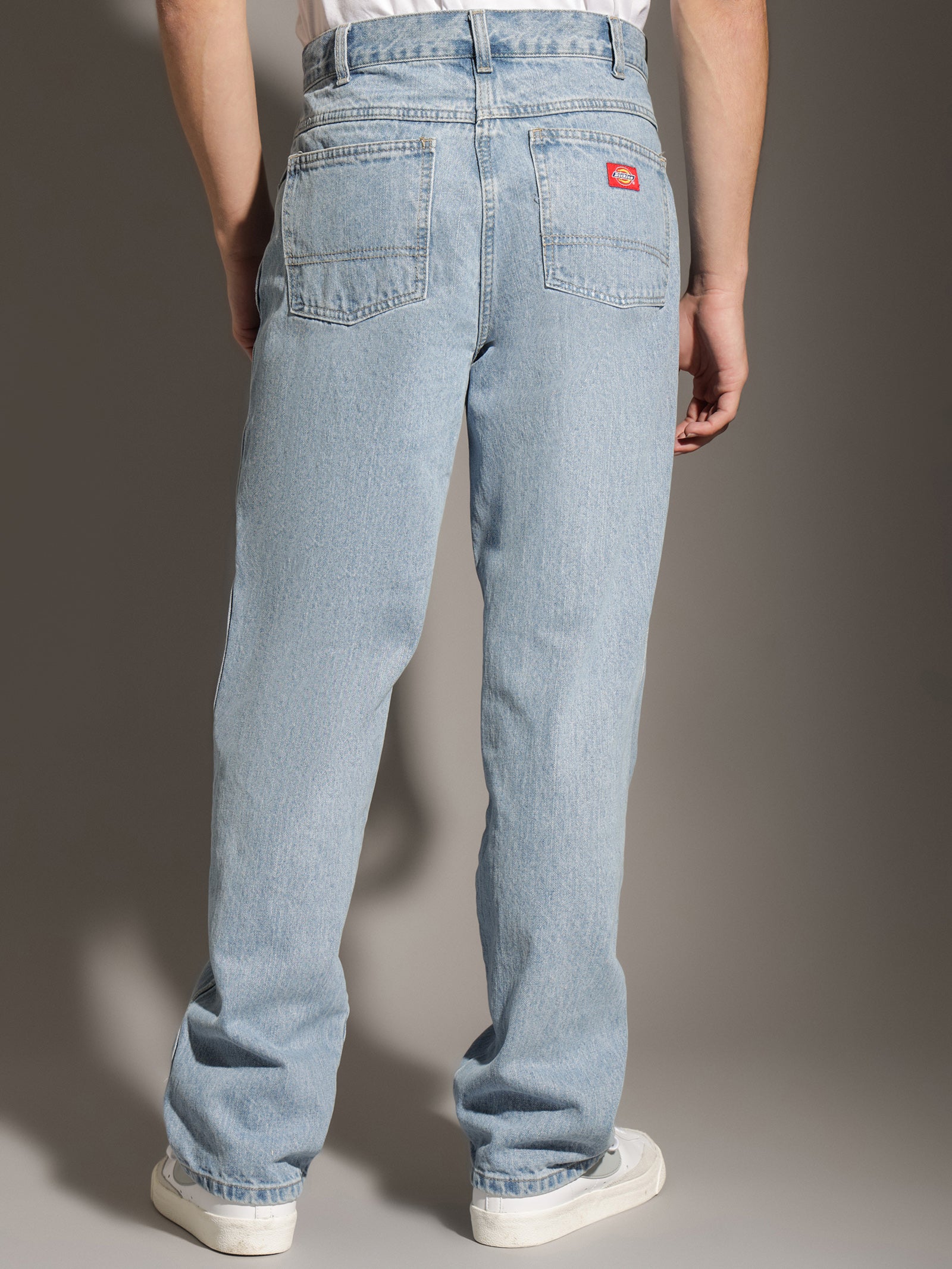 Relaxed Straight Fit 5-Pocket Jeans