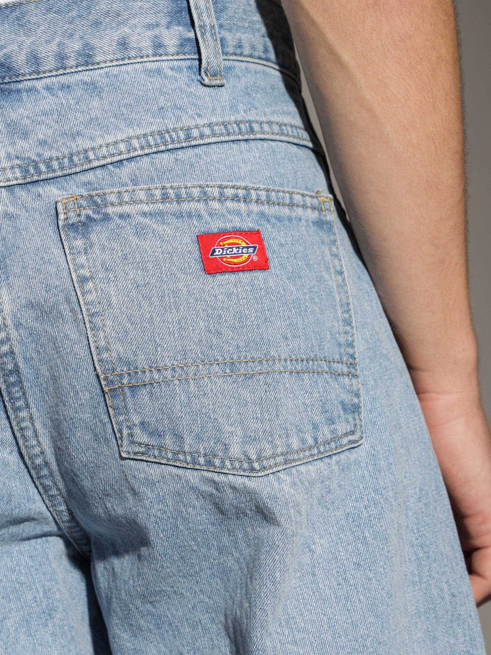 Relaxed Straight Fit 5-Pocket Jeans