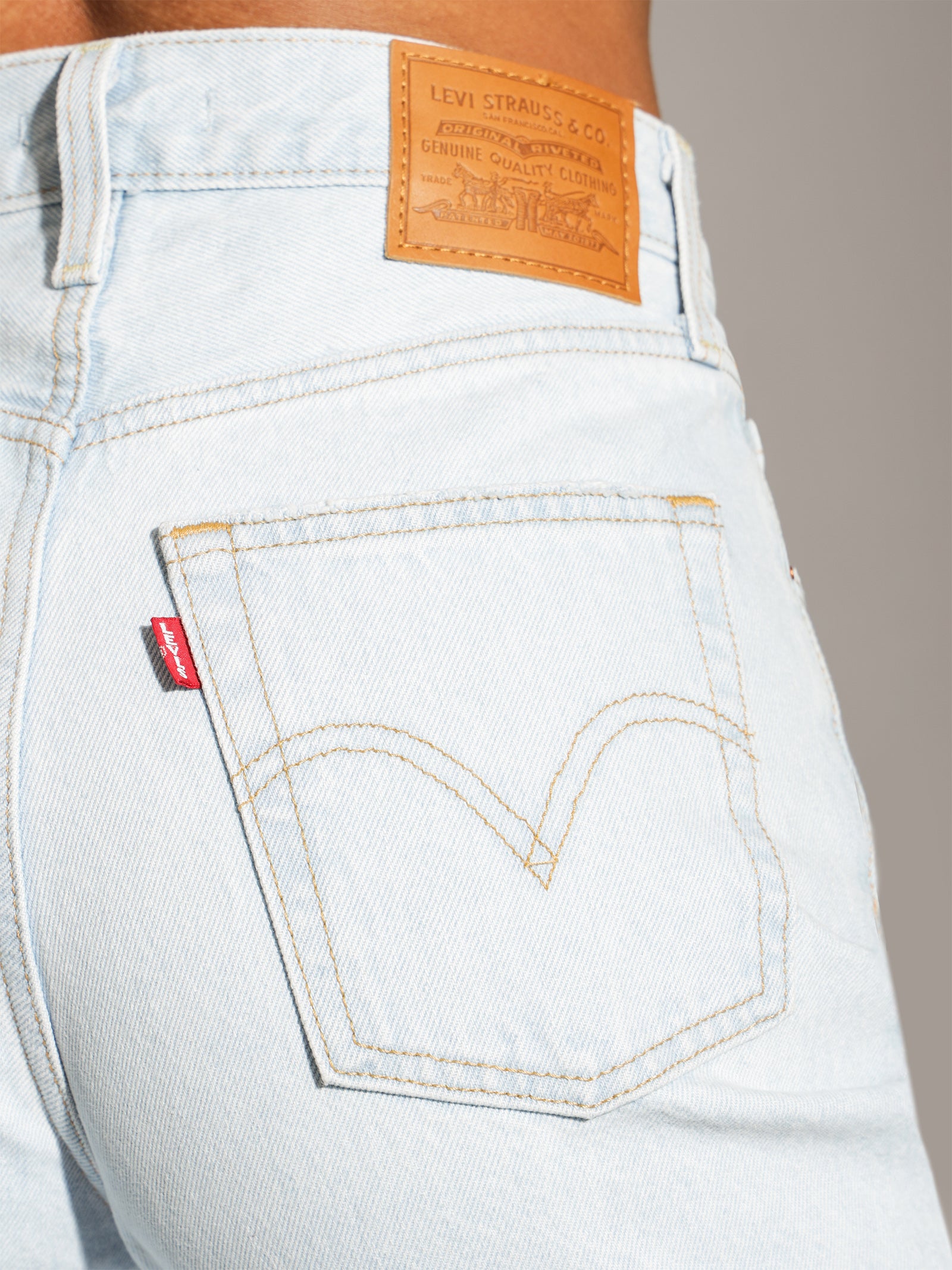 Ribcage Straight Ankle Jeans