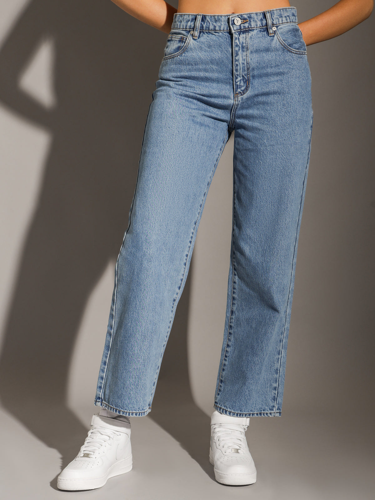 A Slouch Petite Jeans in Georgia Blue