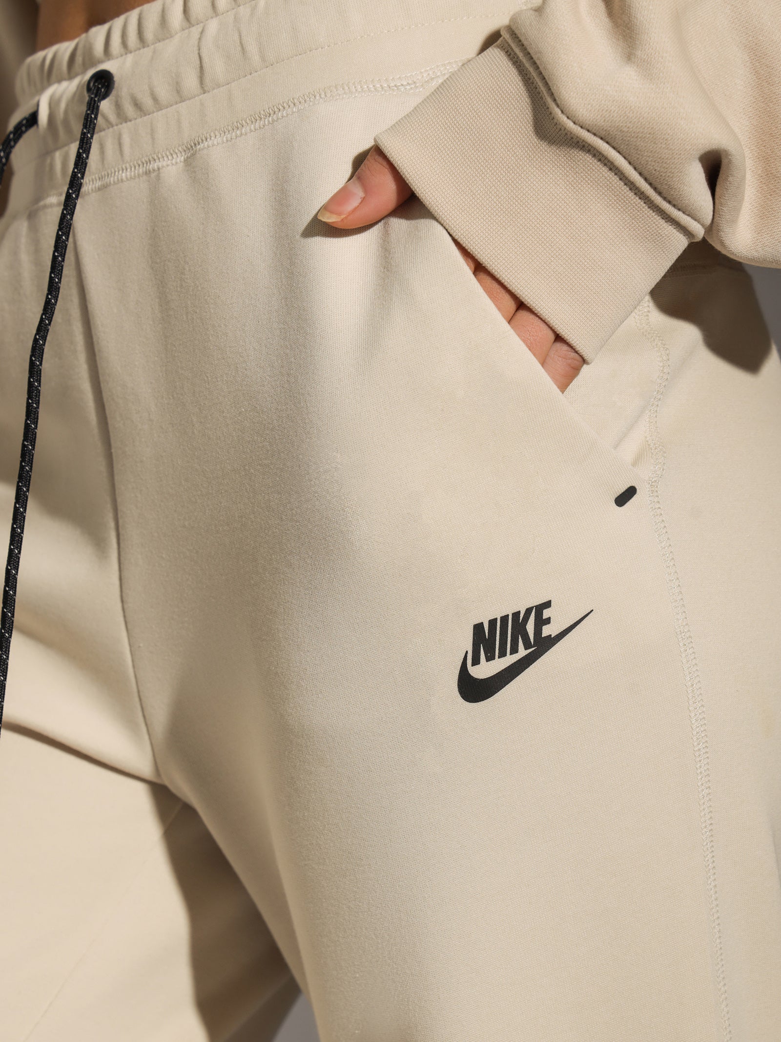 Unisport Outlet Nike Tech Fleece Nike Beige Sweatpants Nike