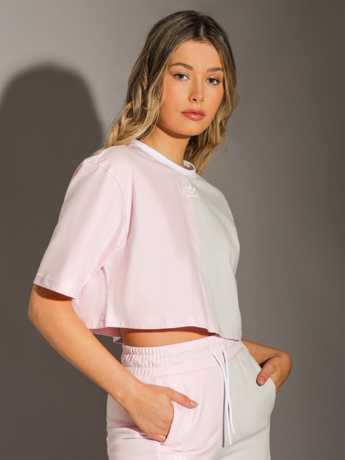 Cropped T-Shirt in Clear Pink