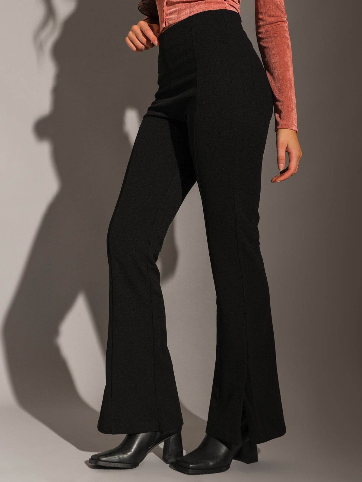 Alexia Flared Crepe Pants in Black