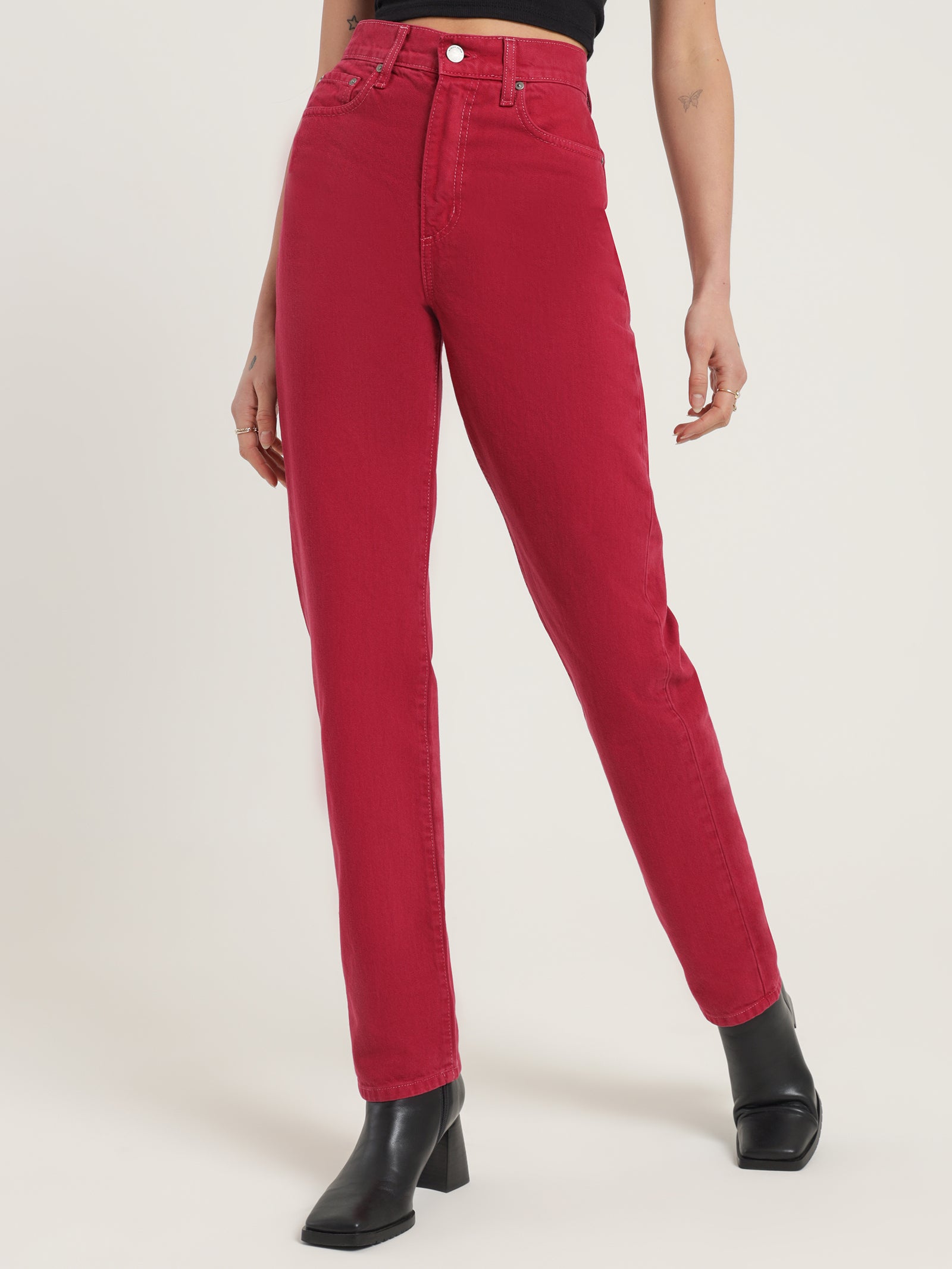 Andi Jeans in Cherry Red