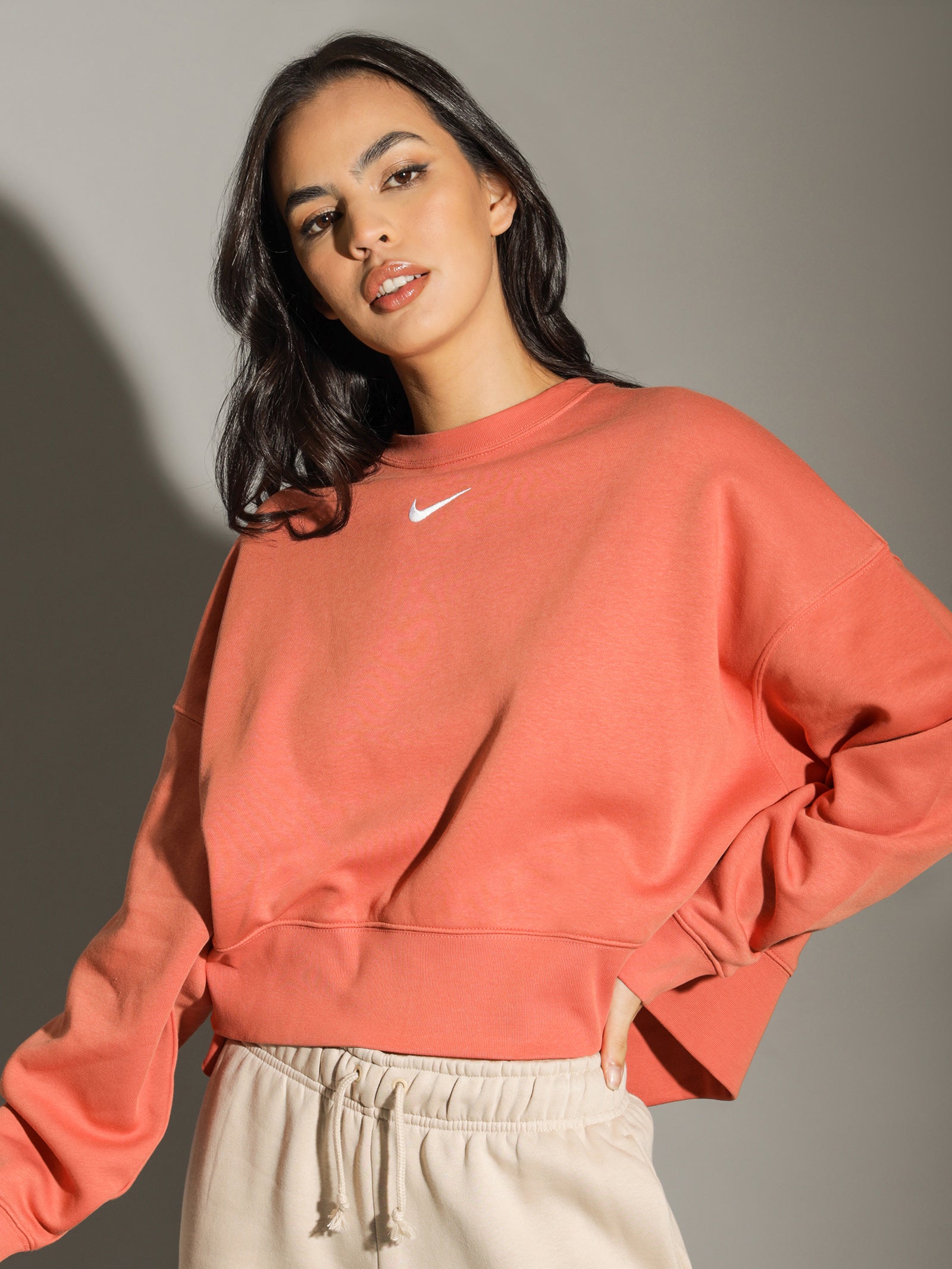 Sportswear Essential Collection Fleece Oversized Crew Sweatshirt