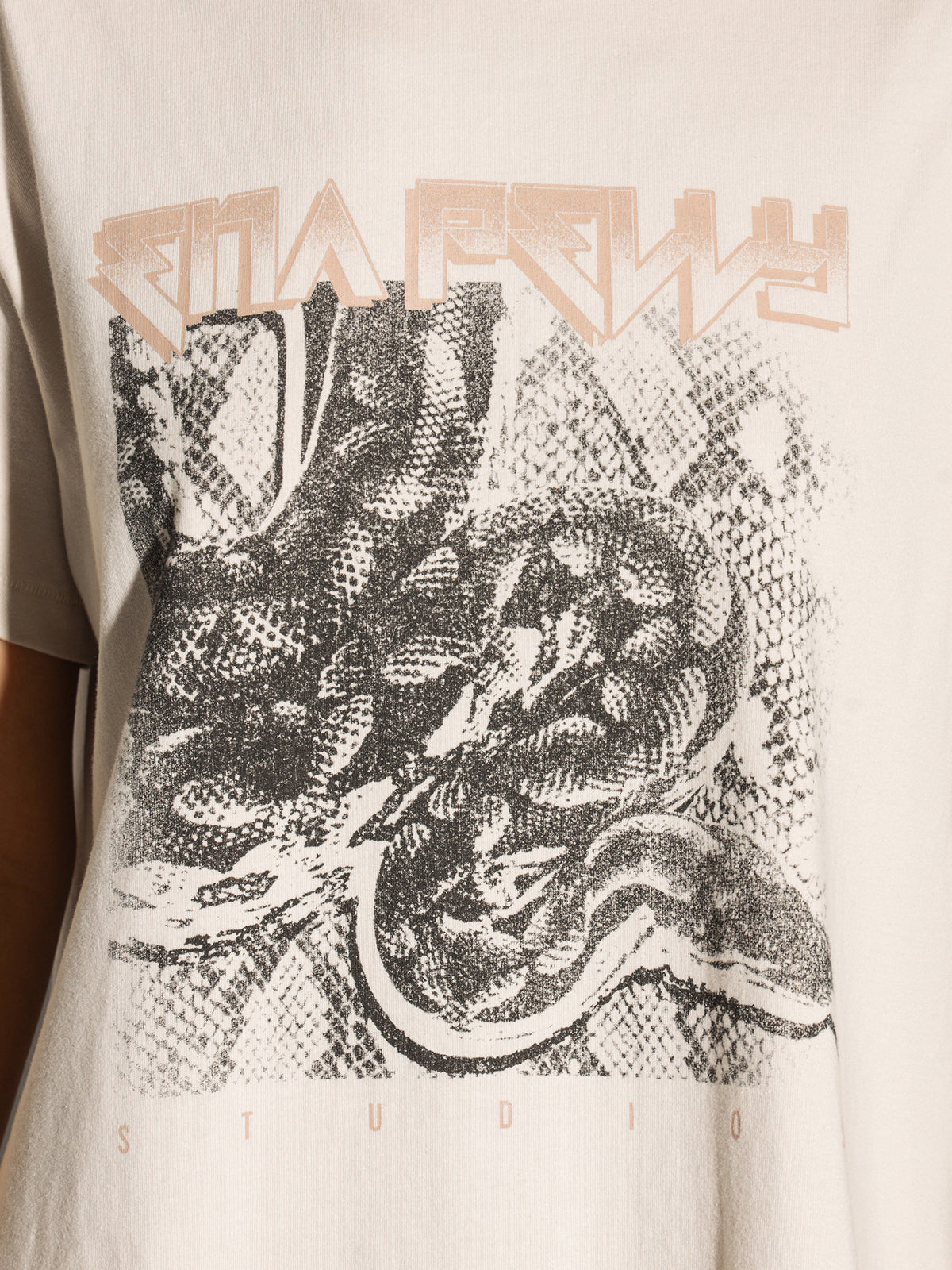 Serpent T-Shirt in Alabaster