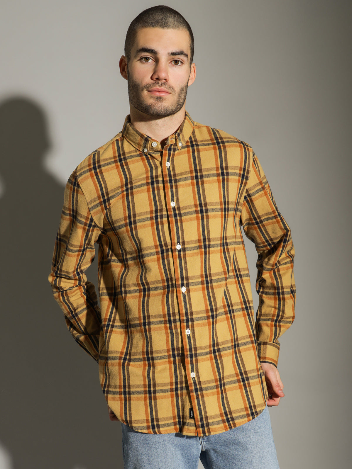 Hutch Long Sleeve Shirt in Macadamia