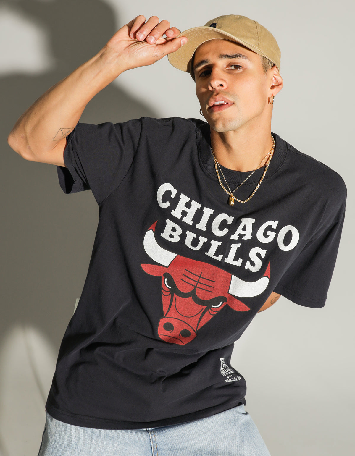 Chicago Bulls Vintage T-Shirt in Faded Black
