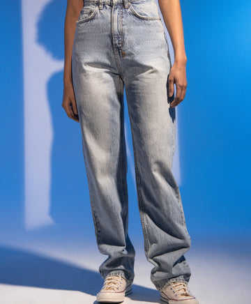 Playback Straight Jeans in Karma Blue