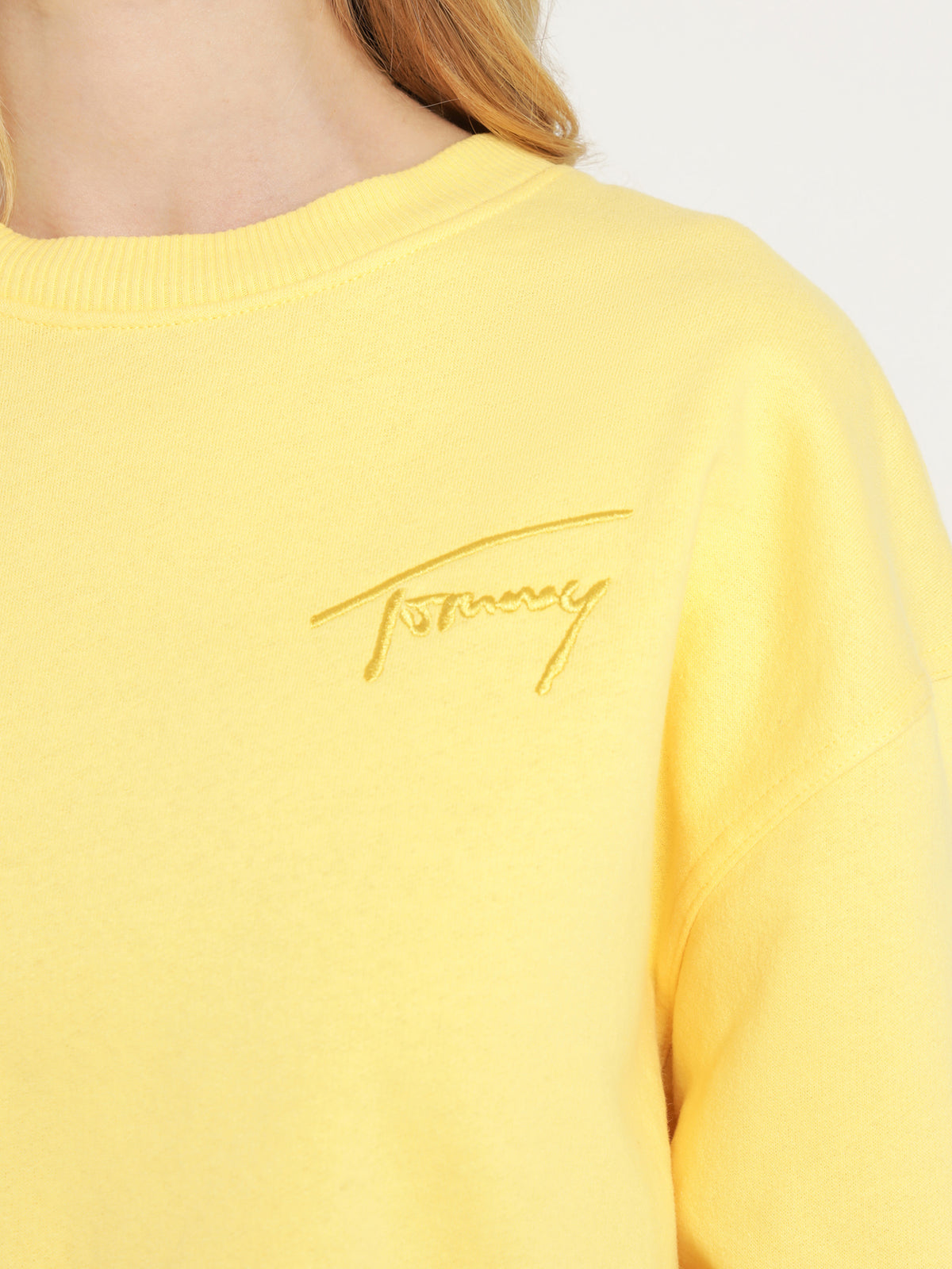 Recycled Signature Logo Cropped Sweatshirt in Soleil Yellow