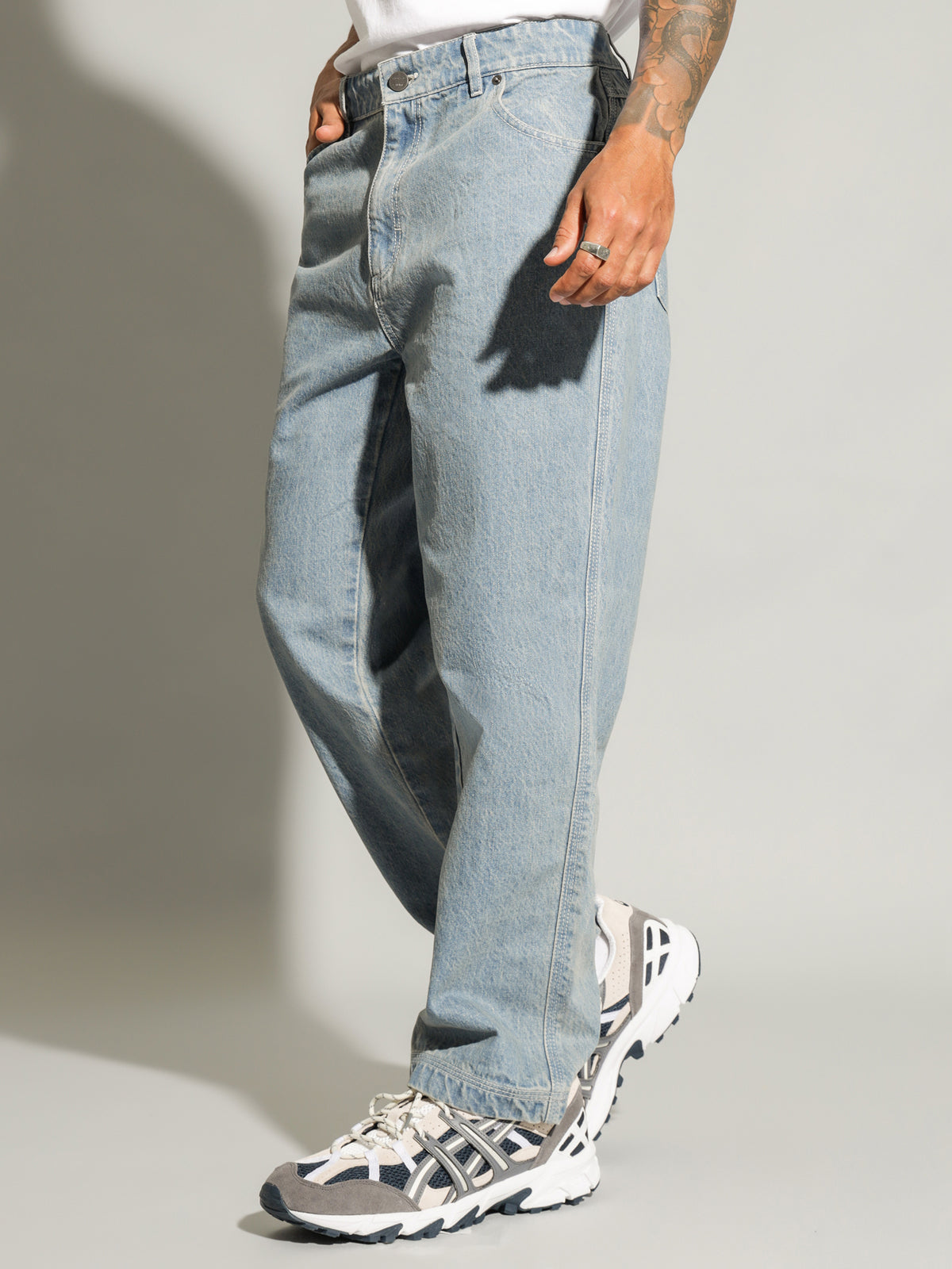 Chaos Straight Jeans in Arctic Blue