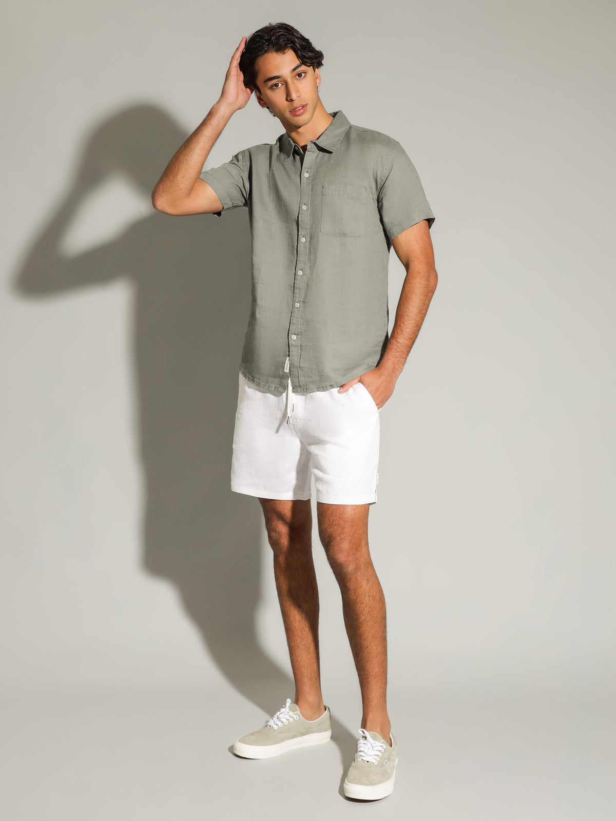 Article One Nero Linen Shirt | Moss