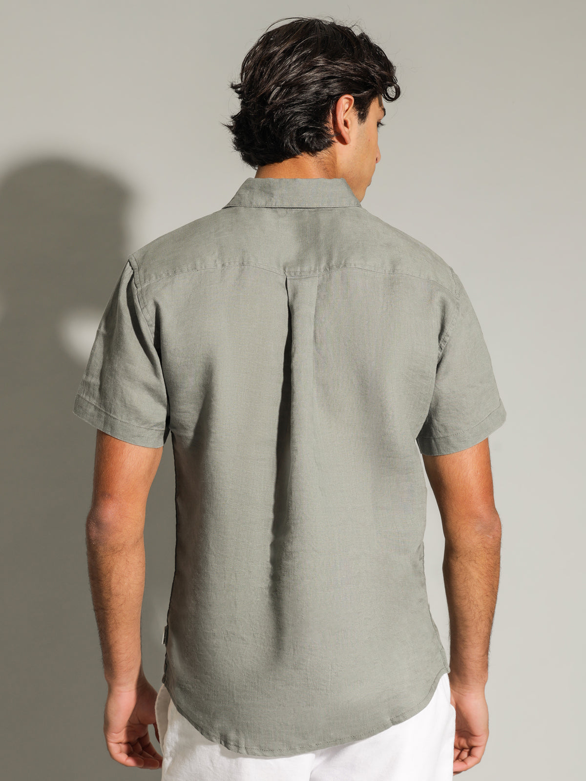 Article One Nero Linen Shirt | Moss