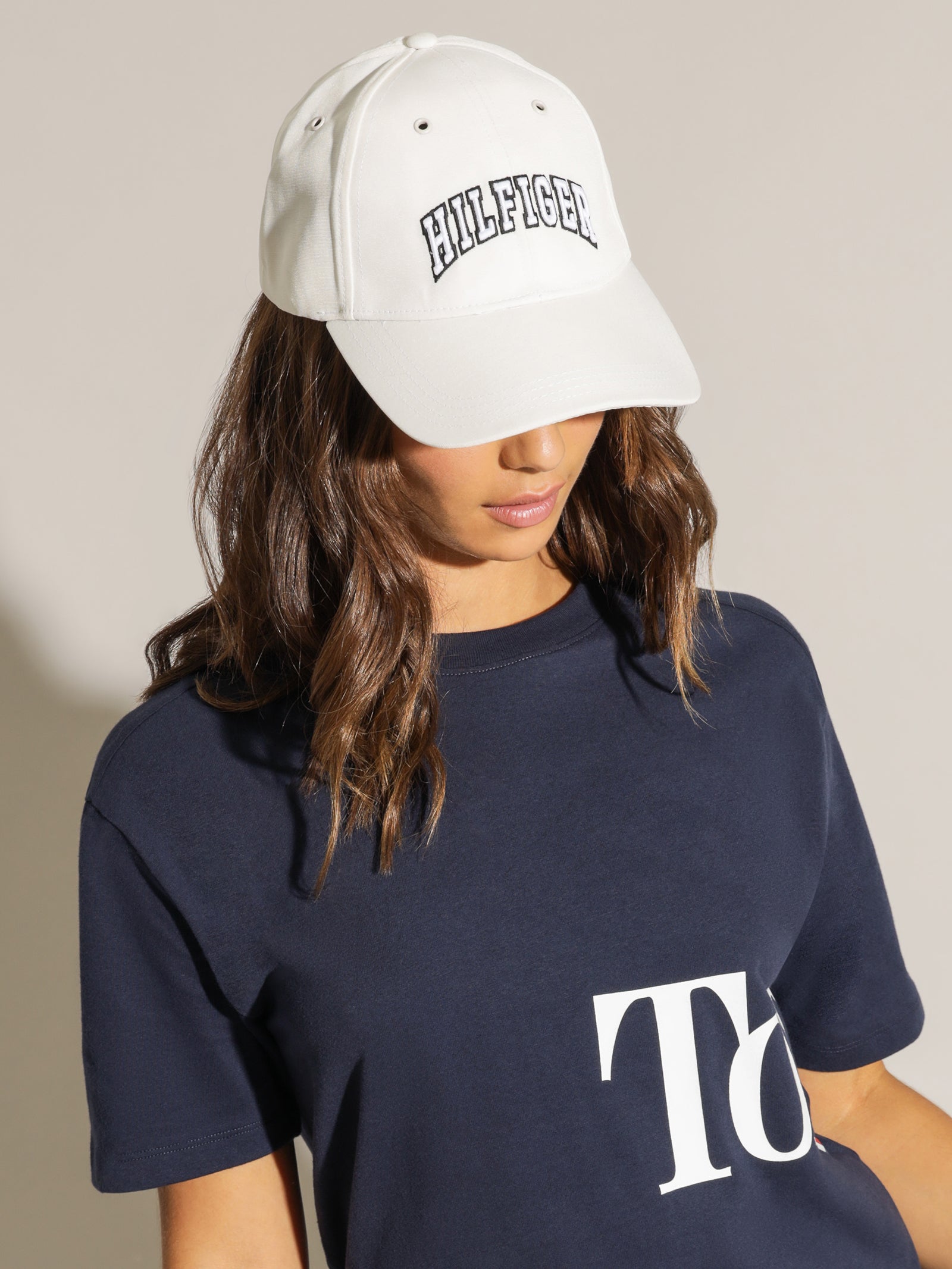 Oversized Bold Tommy Short Sleeve T-Shirt