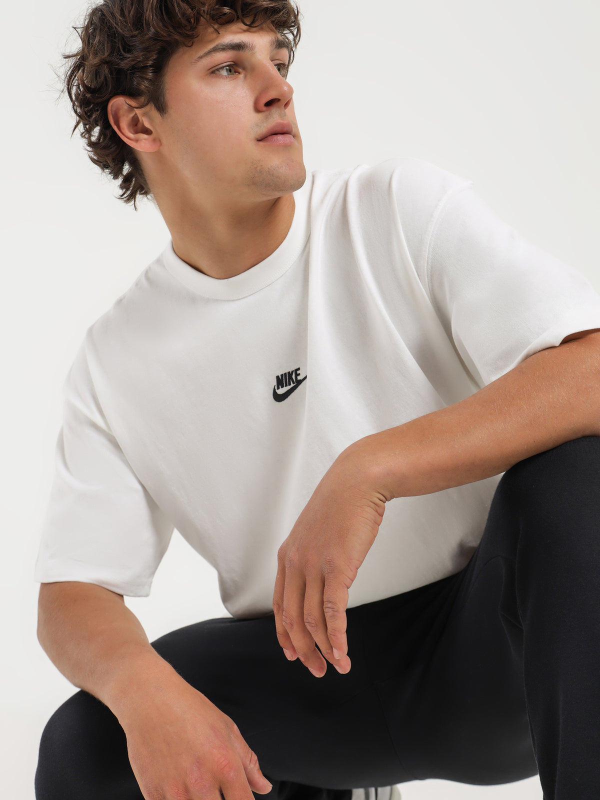 Sportswear Premium Essentials T-Shirt in White