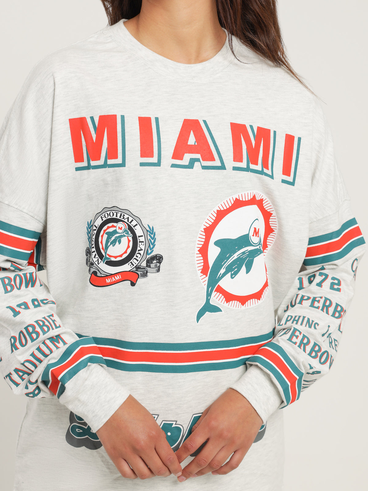 Dolphins 17 3/4 Long Sleeve Top in White Marle