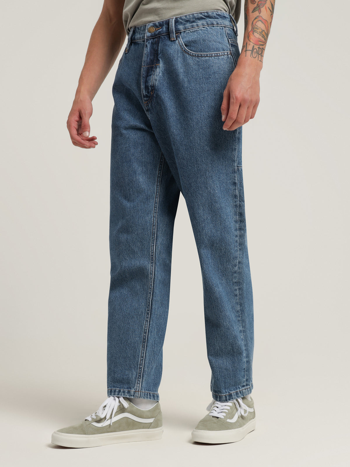 Slacker Denim Jeans in Highway Blue