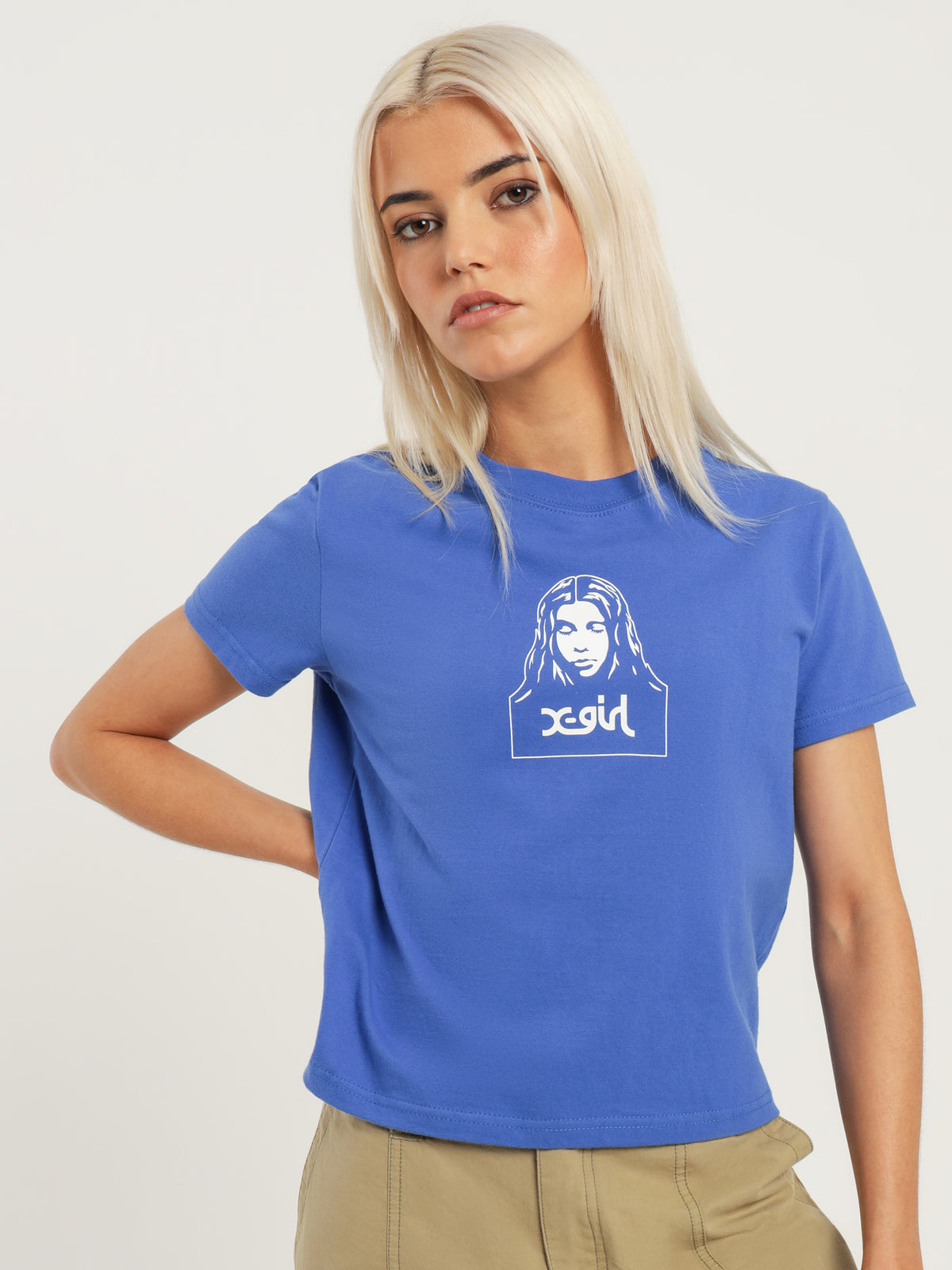 Face Regular T-Shirt in Electric Blue