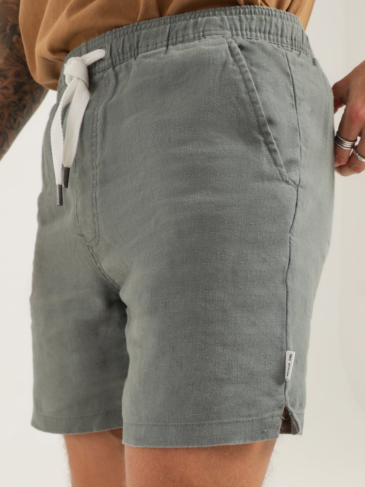 Article One Nero Linen Short | Moss