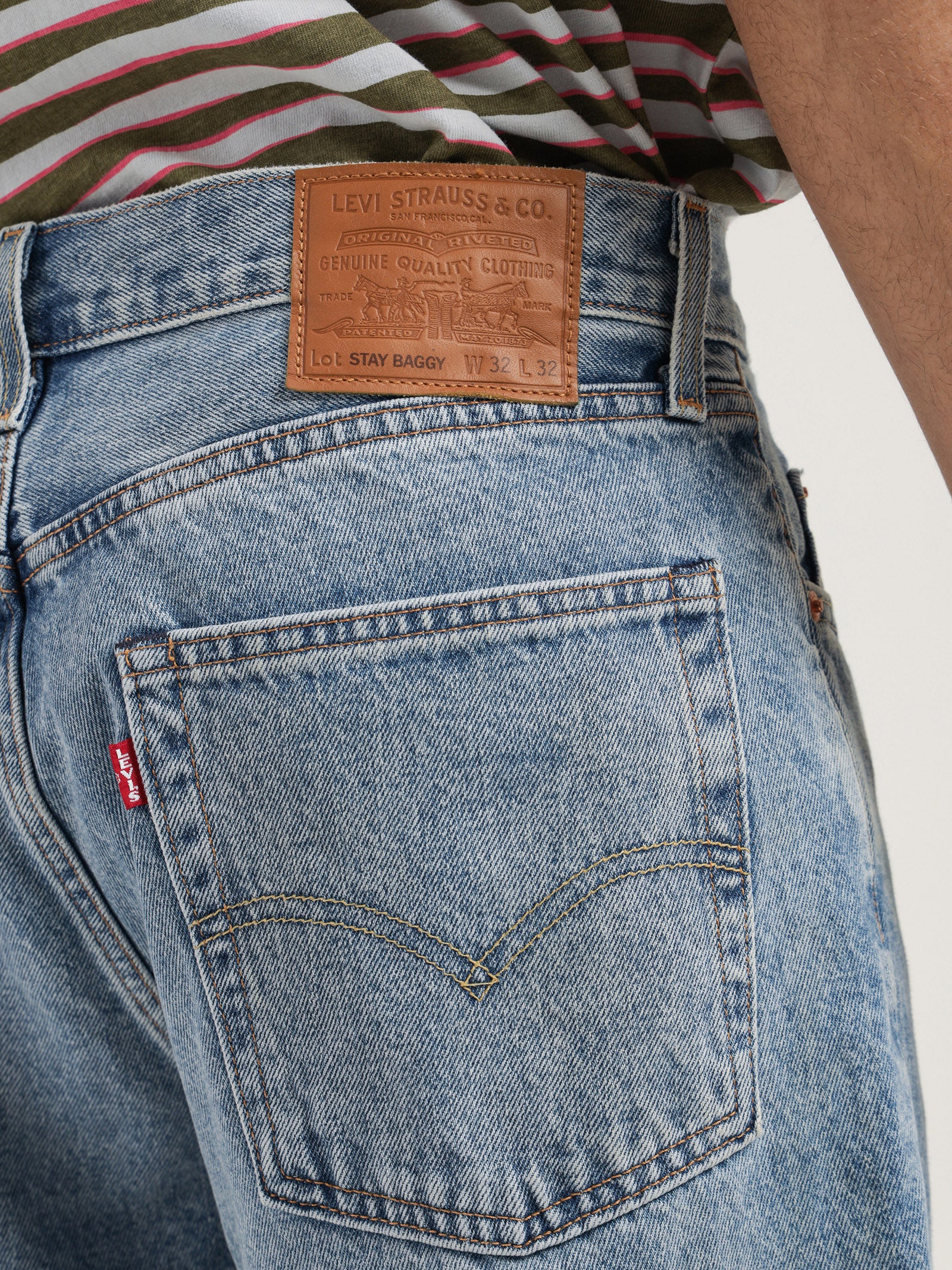 Stay Baggy Taper Jeans