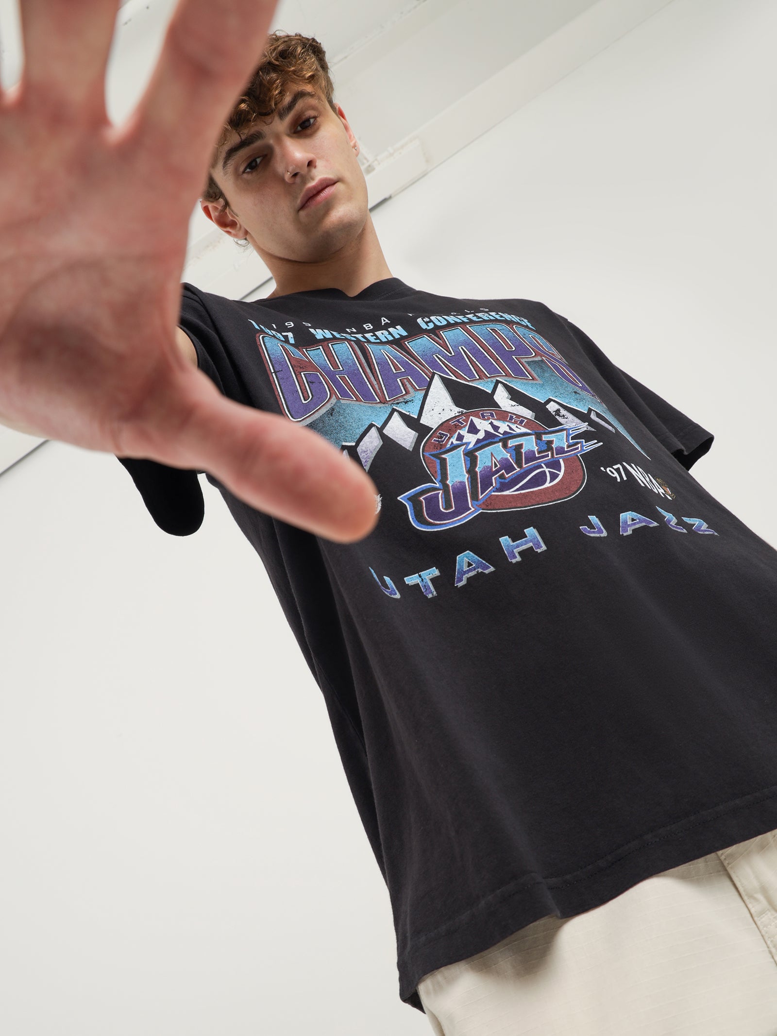 Mitchell & Ness 1997 Conf Champions Utah Jazz T-Shirt Black