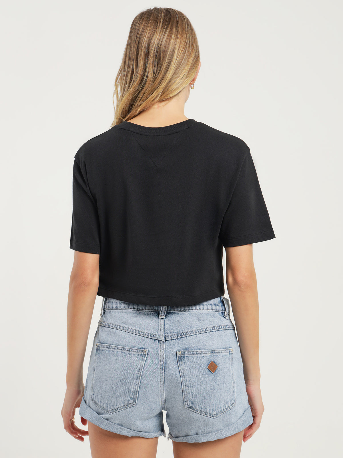 Super Crop Tommy Jeans Tennis Short Sleeve T-Shirt in Black