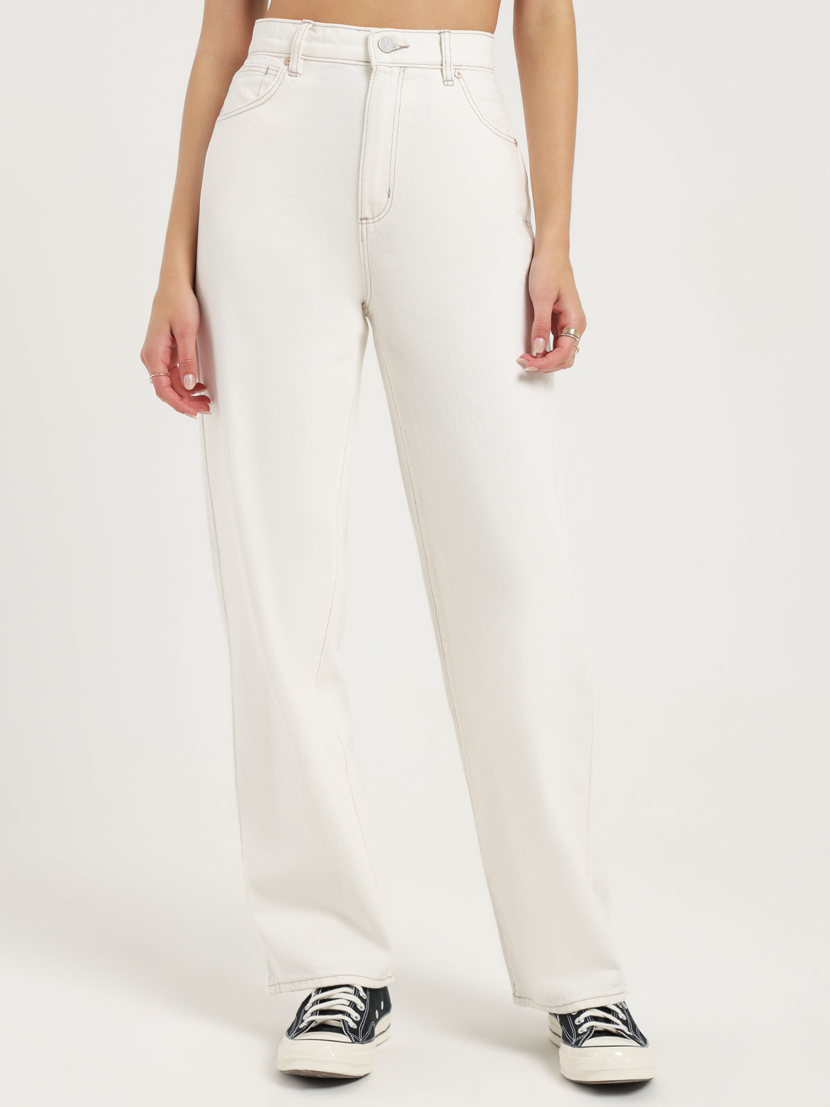 A Slouch Jeans in Vintage White
