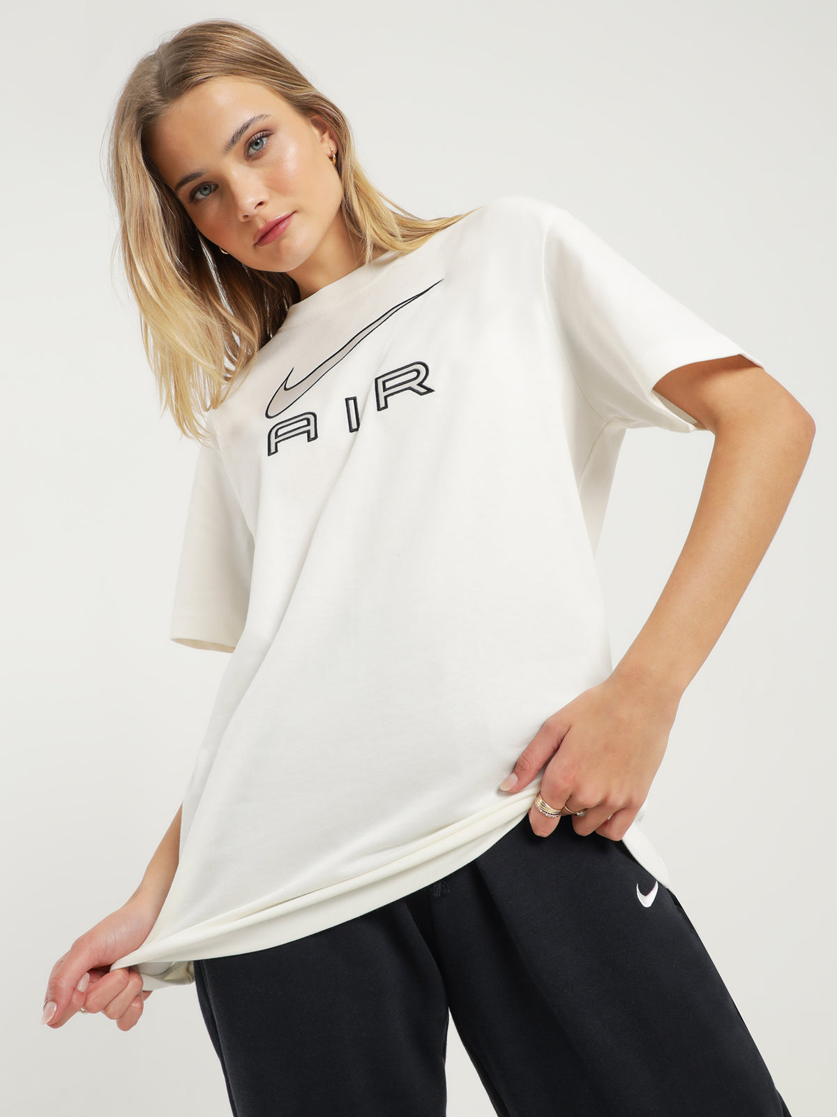 Sportswear Boyfriend T-Shirt in Sail White &amp; Black