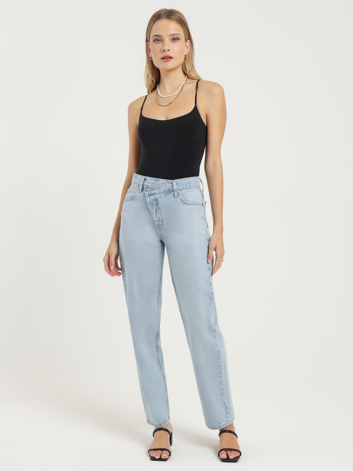 Maude Crossover Jeans in Dizzy Blue