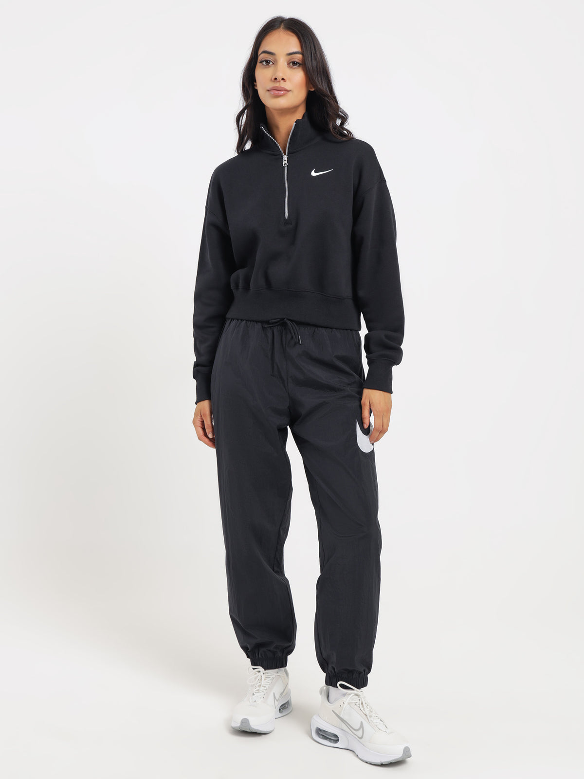 Sportswear Phoenix Fleece Quarter Zip in Black