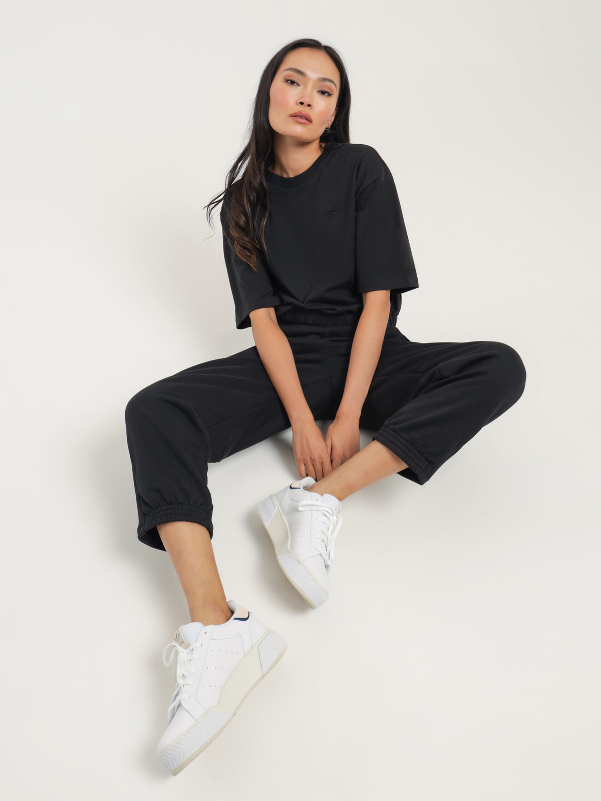 Adicolor Contempo Relaxed Joggers in Black