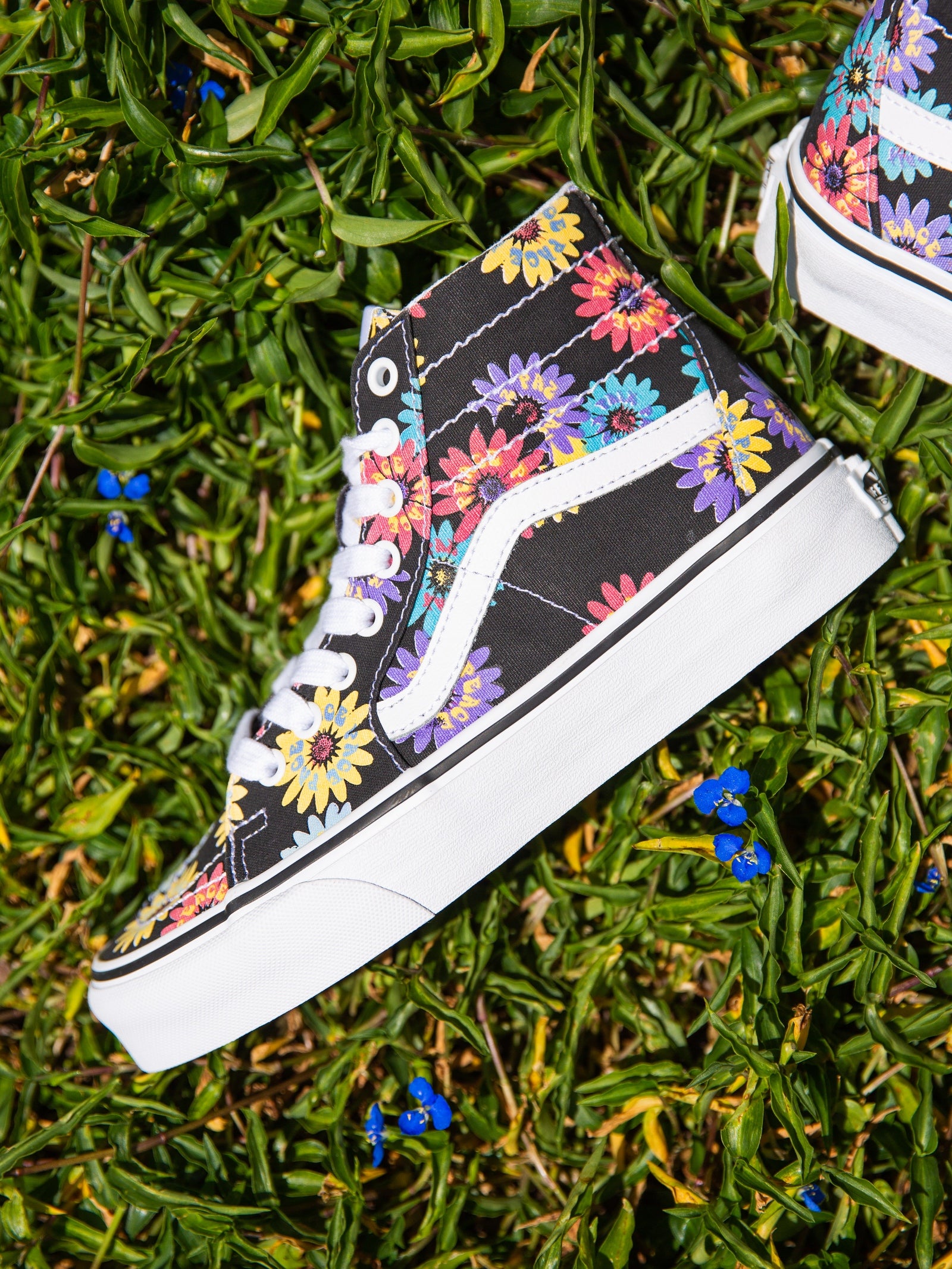 Vans Womens Sk8 High Tapered Sneakers Black/Multi