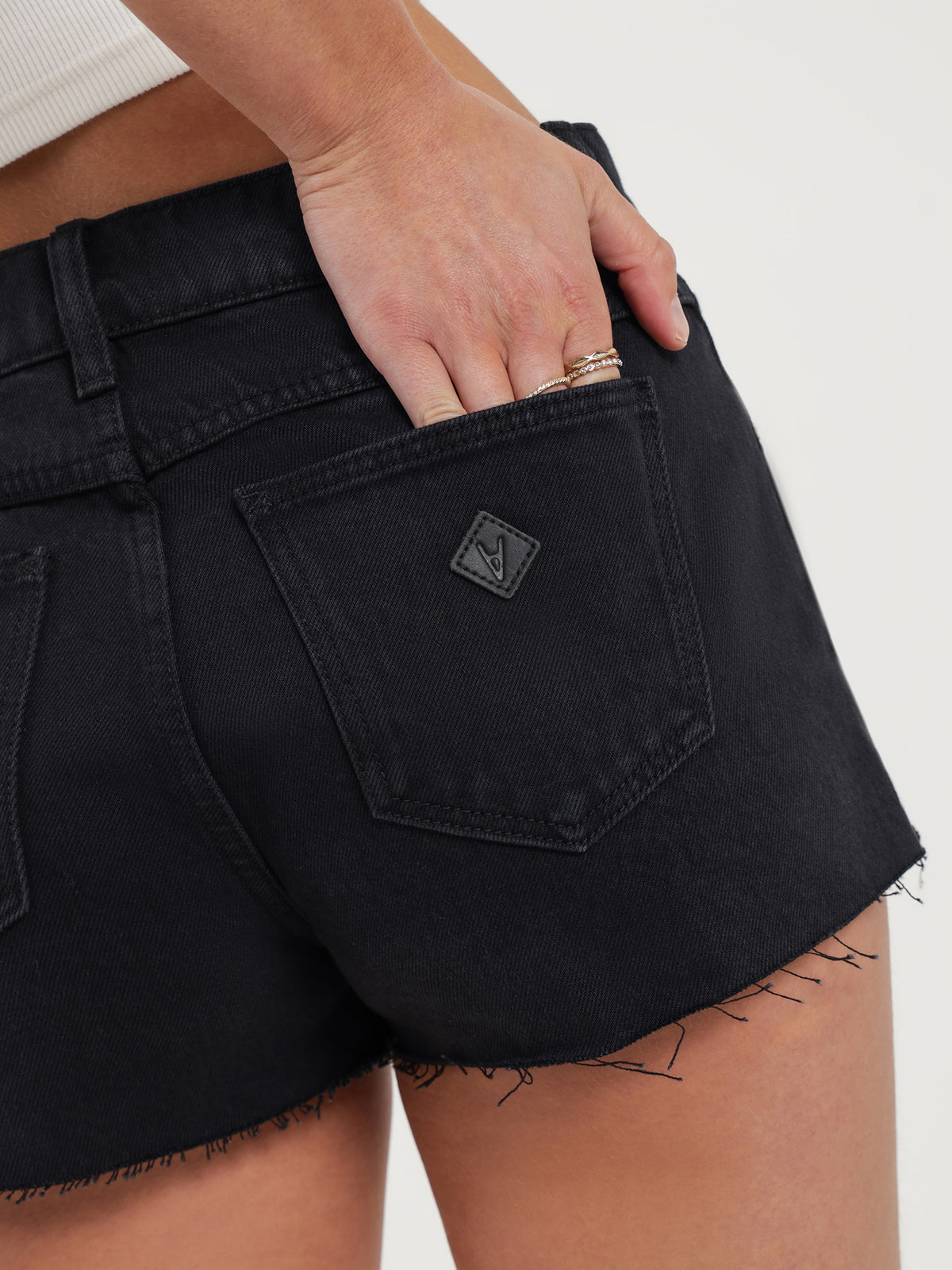 A 99 Low Shorts in Vintage Black